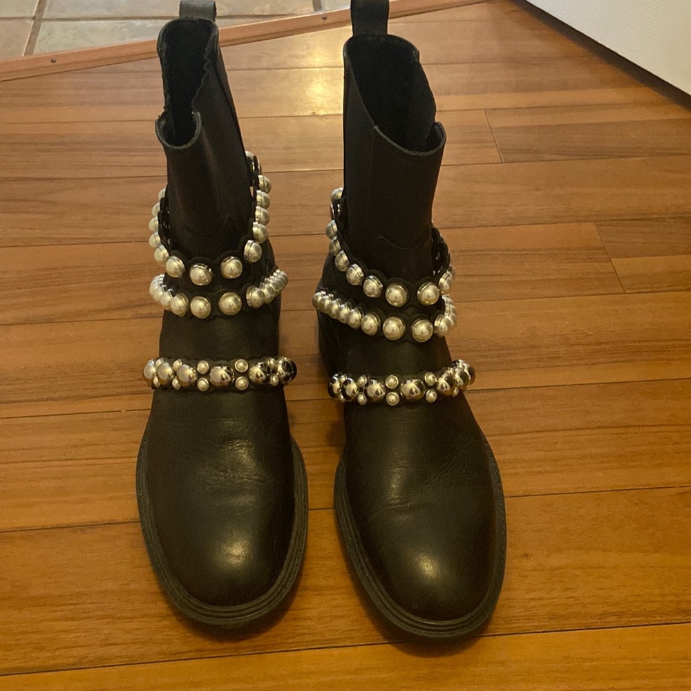 Zara combat black boots with pearls